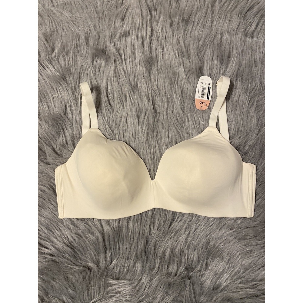Secret Treasures Bra Womens Size 40DD White Wireless Thin Padding Back Closure
